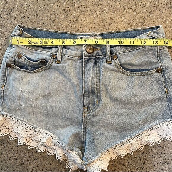 FREE PEOPLE Lace Trim Hi Rise Shorts - Picture 9 of 10